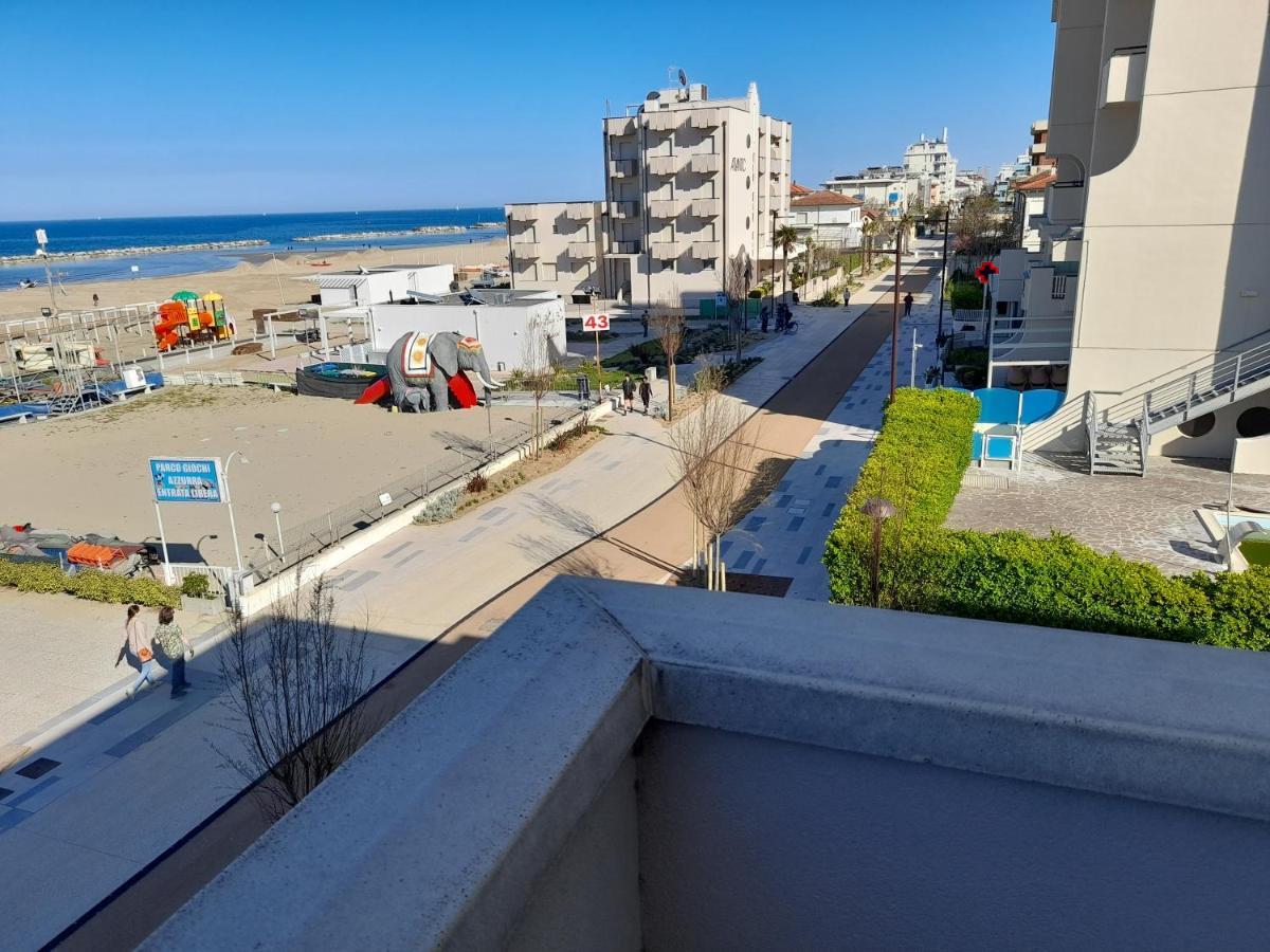 Vista Mare Viserbella, Vicissimo Fiera