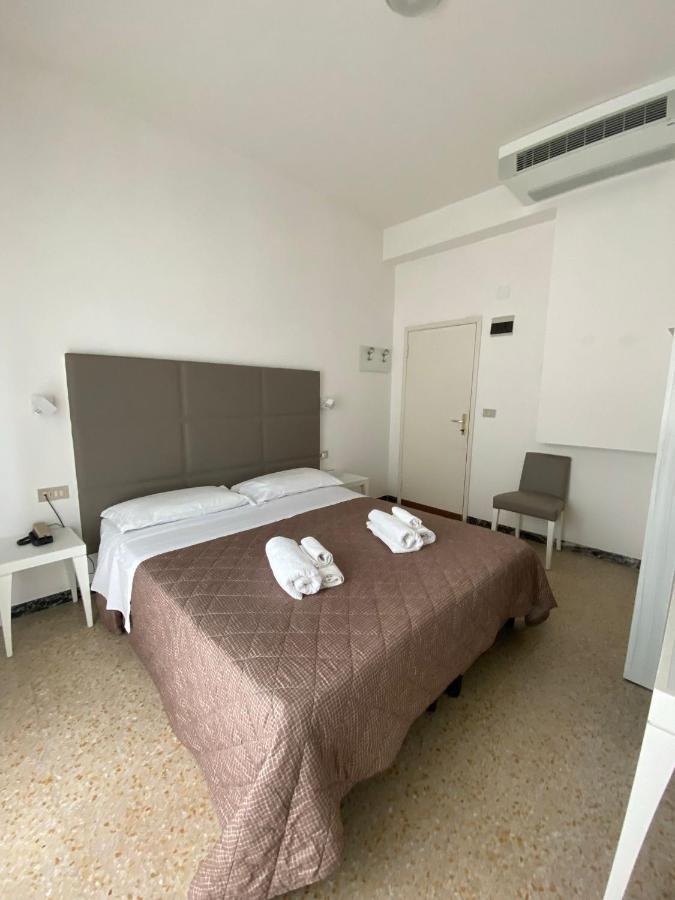 Silver Hotel *
