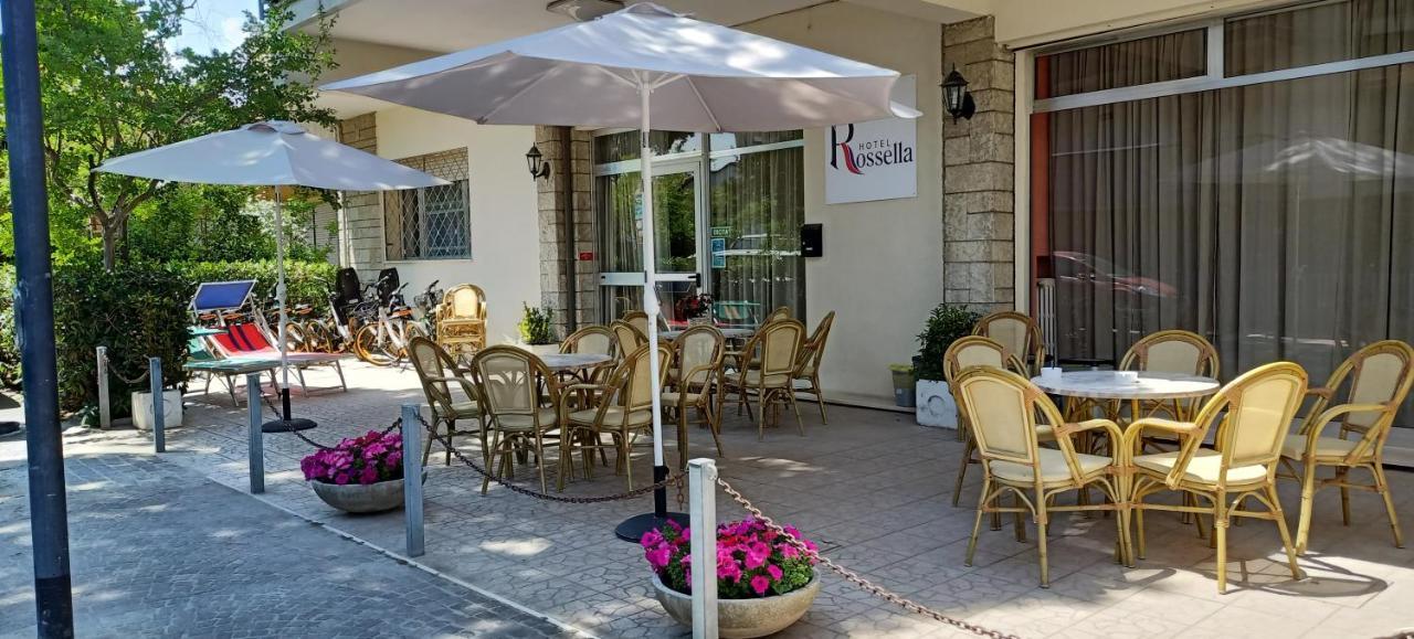 Rossella Hotel 2*