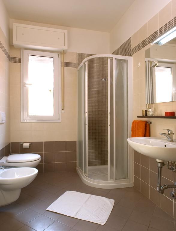Nadir Aparthotel 2*