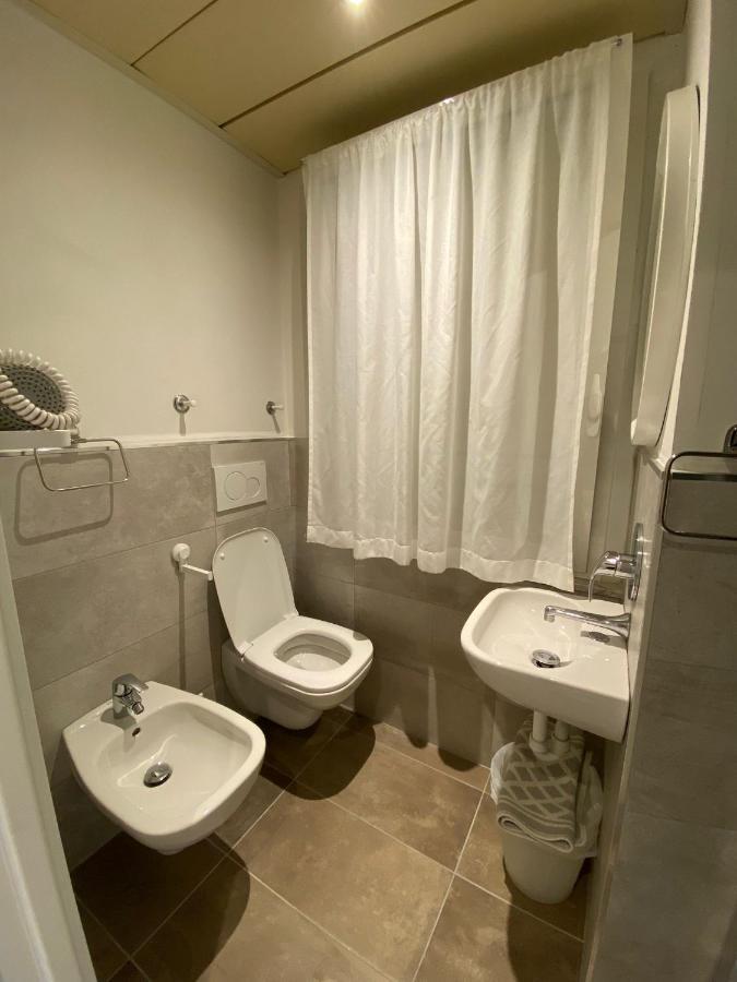 Silver Hotel
