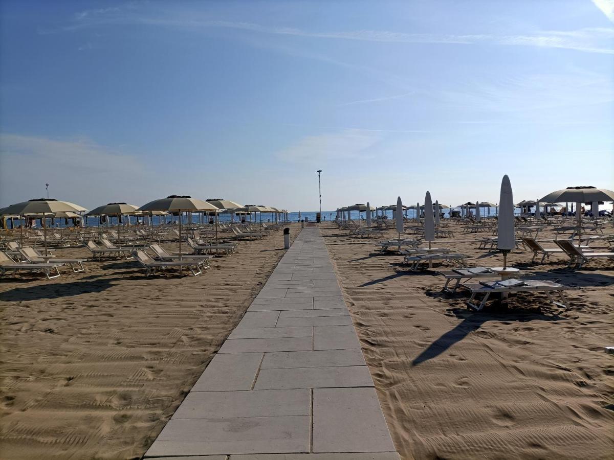 Hotel Bed & Book Rimini