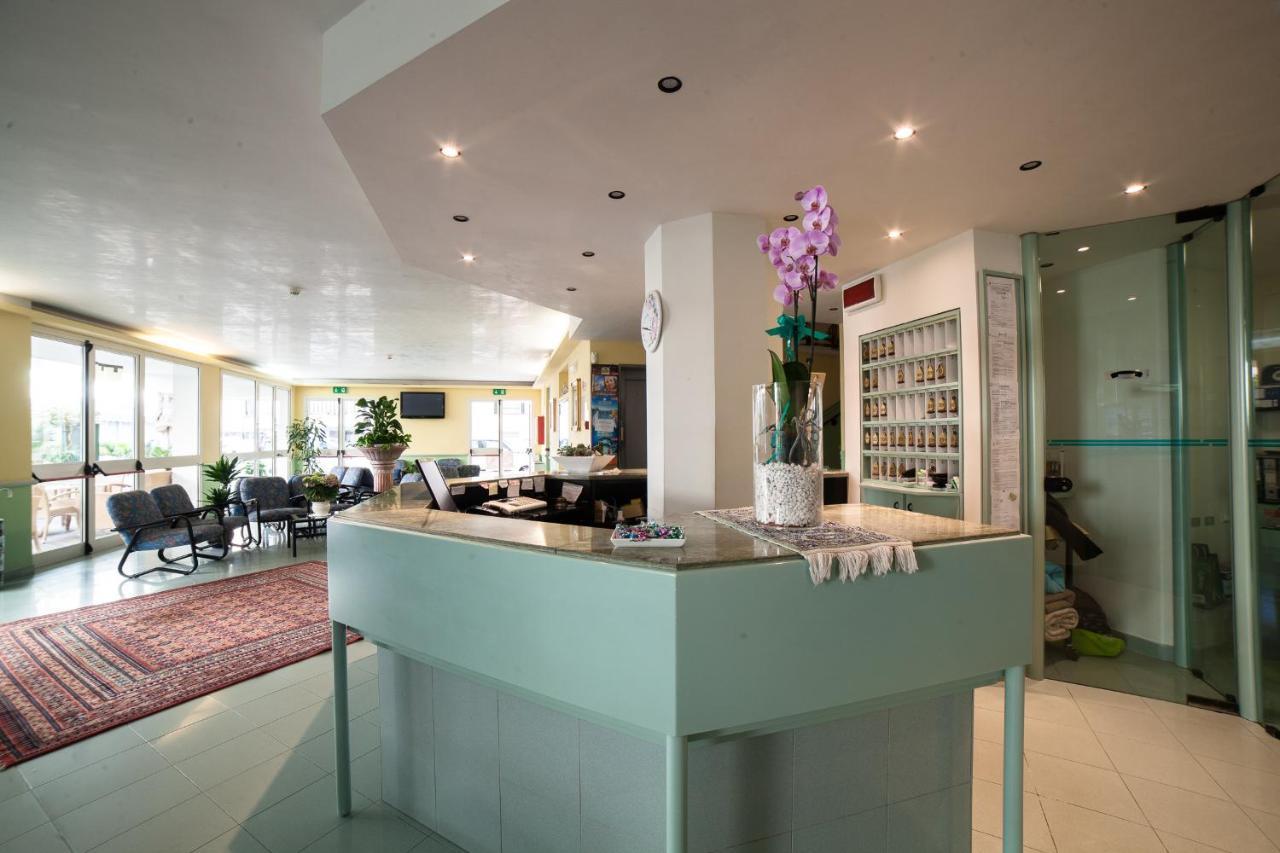 Plaza Hotel 3*