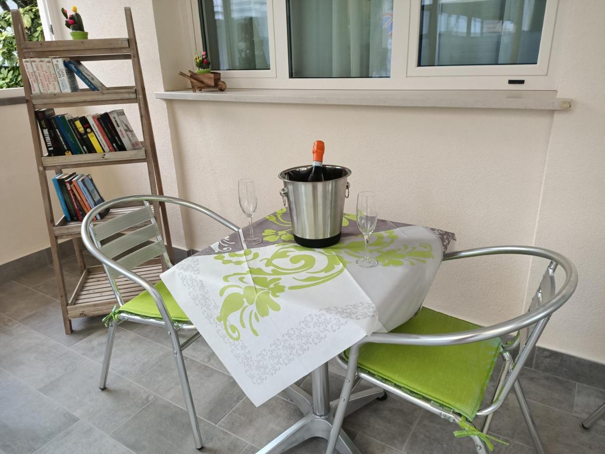 Hotel Bed & Book Rimini
