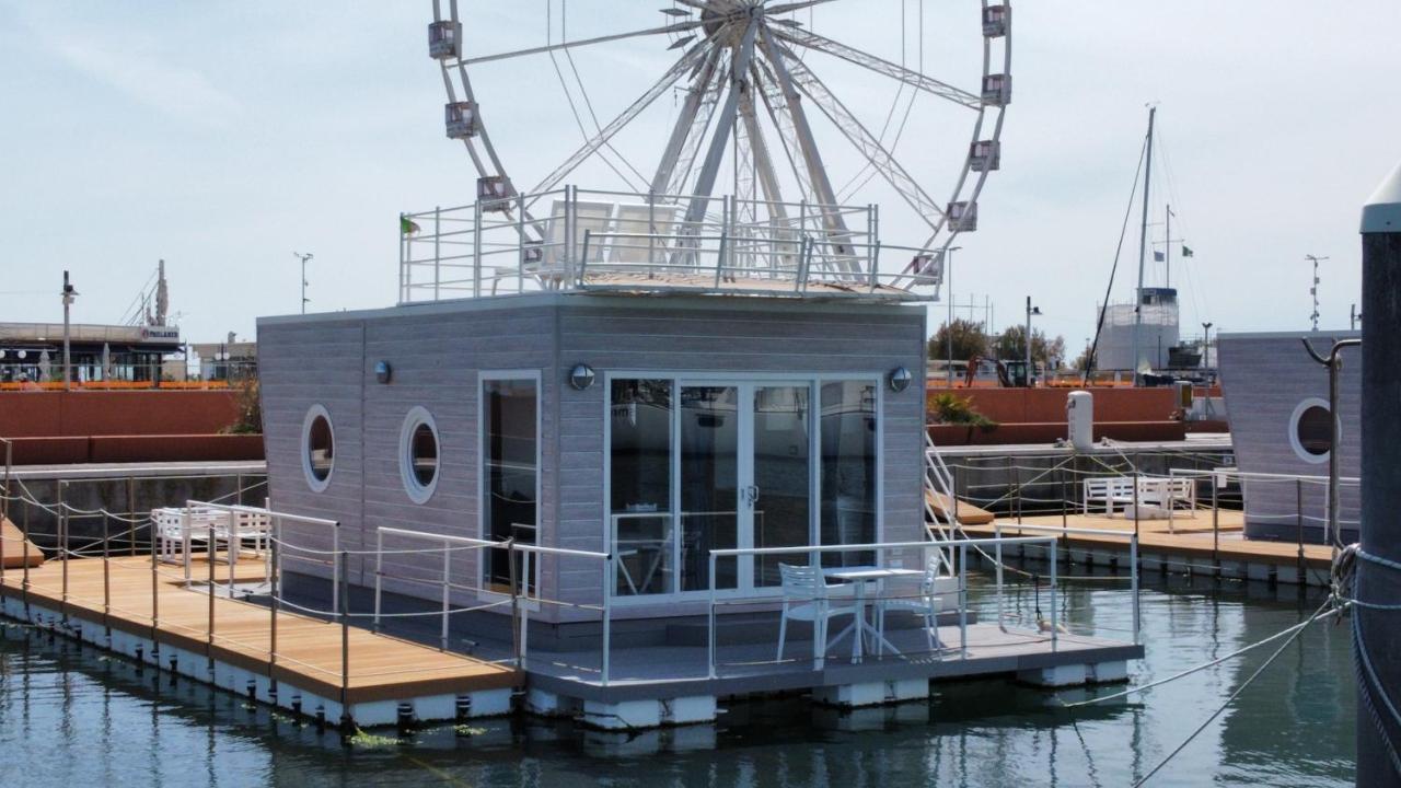 House Boat Rimini