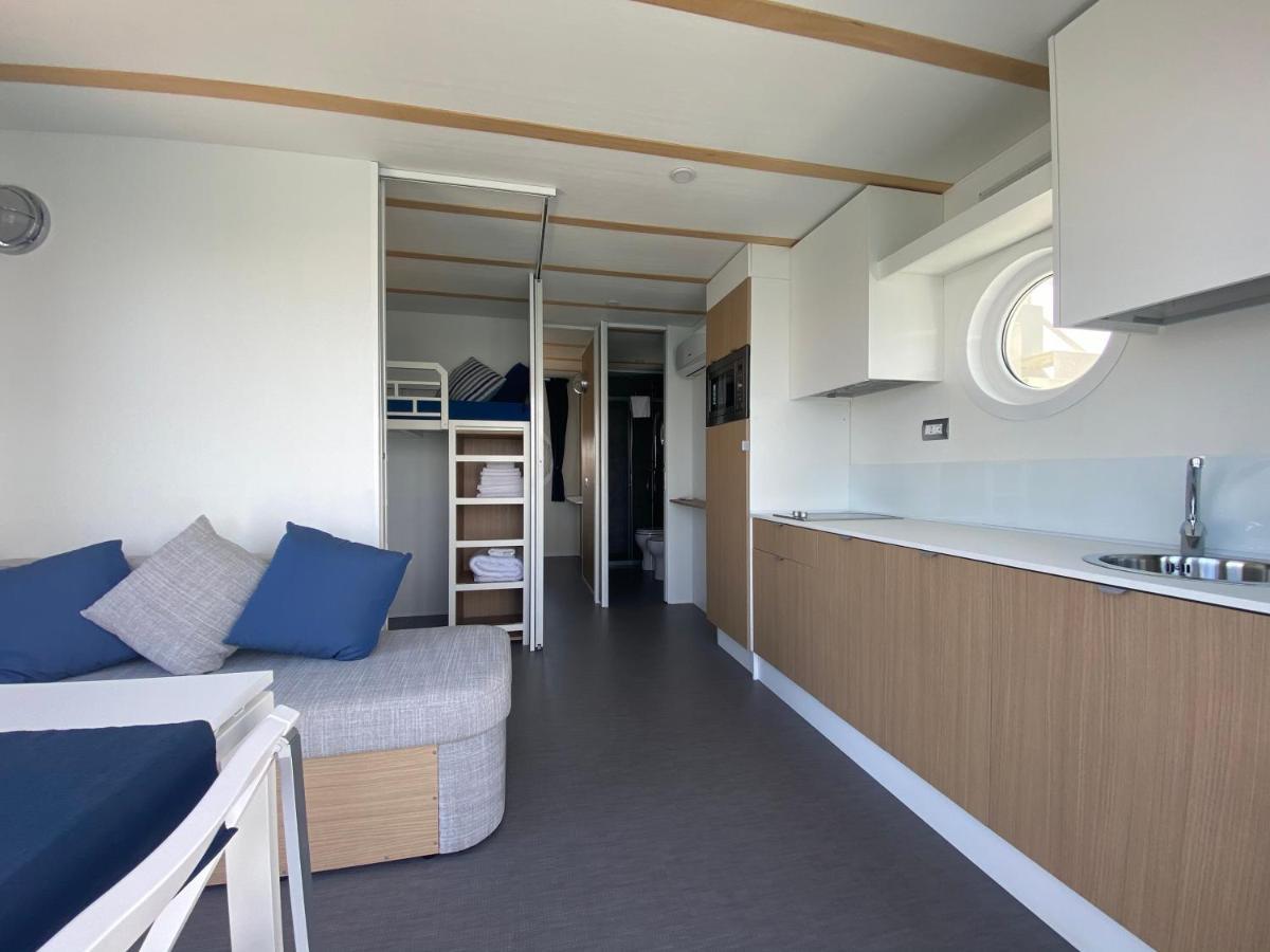 House Boat Rimini