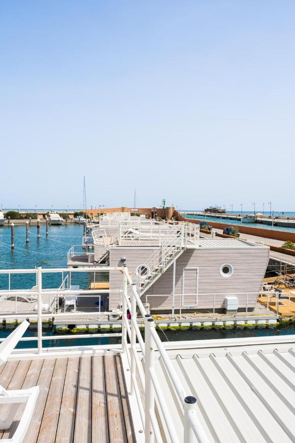 Botel House Boat Rimini