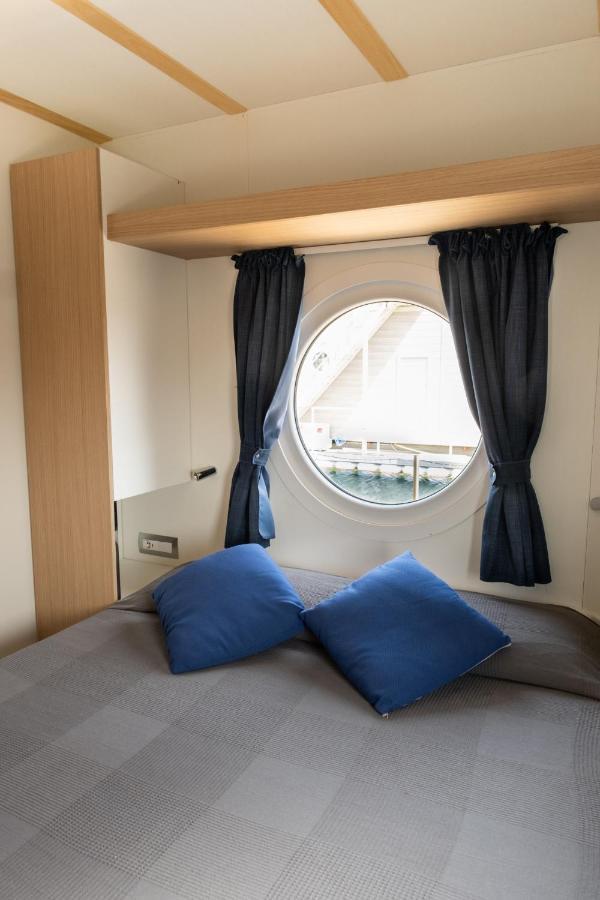 House Boat 4* Rimini
