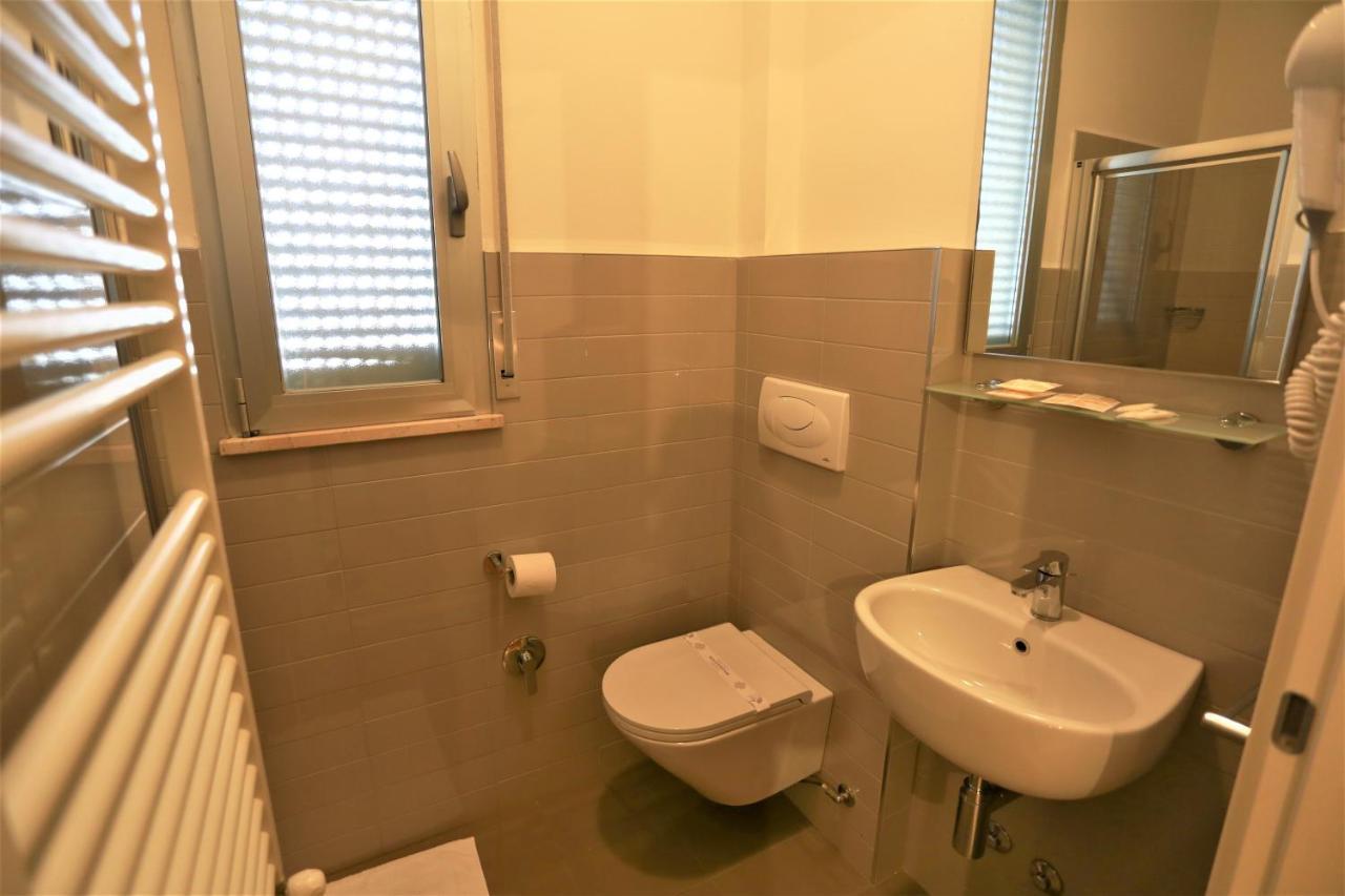 Fedora Hotel 3*