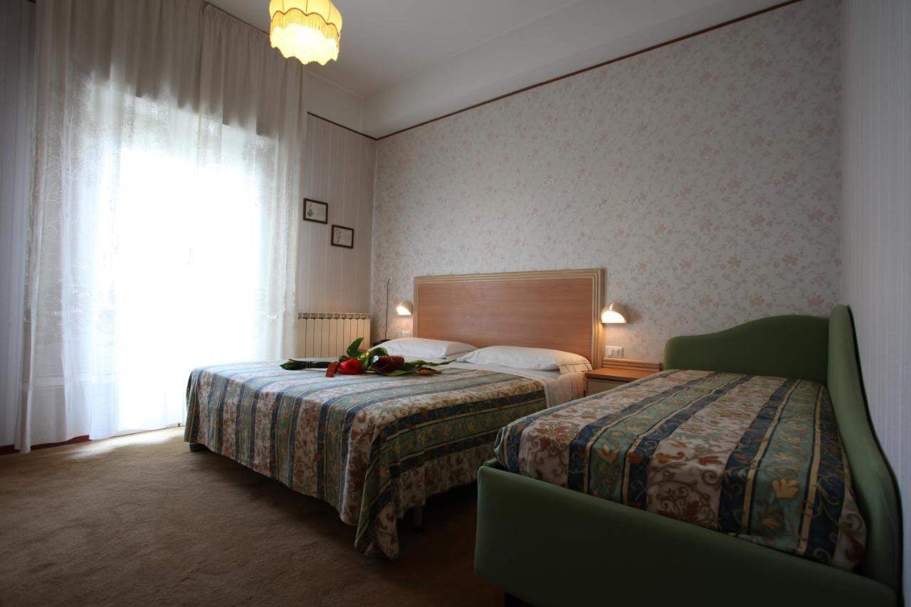 Rondinella E Viola Hotel 3*