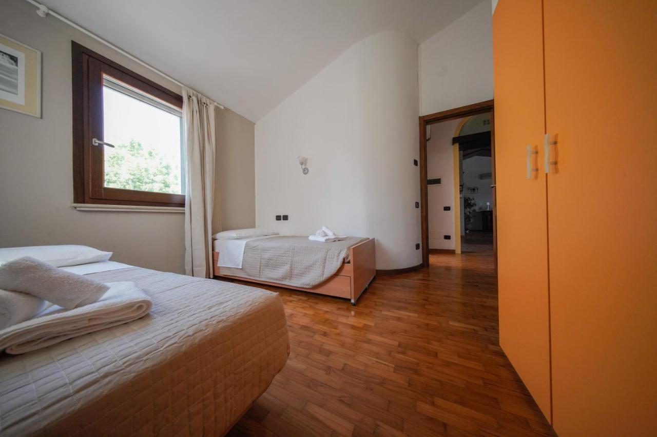 Apartment Chez Barnie Favoloso Privato In A 800mt Ingresso Fiera Rimini