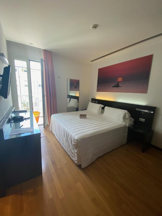 Card International Hotel 4*