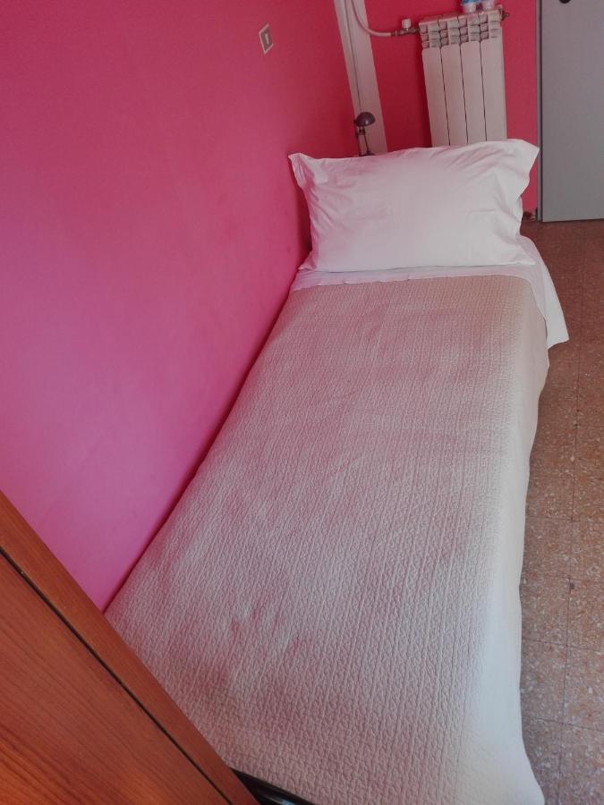 Lorena Hotel 2*