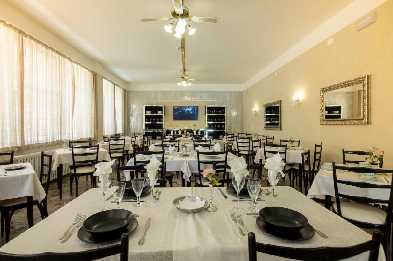 Hotel Giumer Rimini