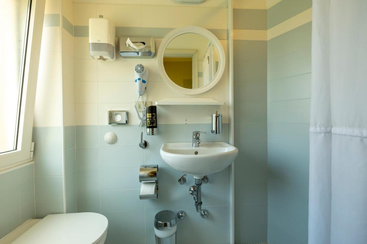 Giumer Hotel 3*