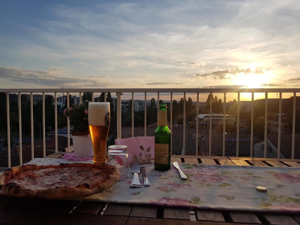The Roses - Delizioso Attico Su 2 Livelli Zona Palacongressi Appartement Rimini