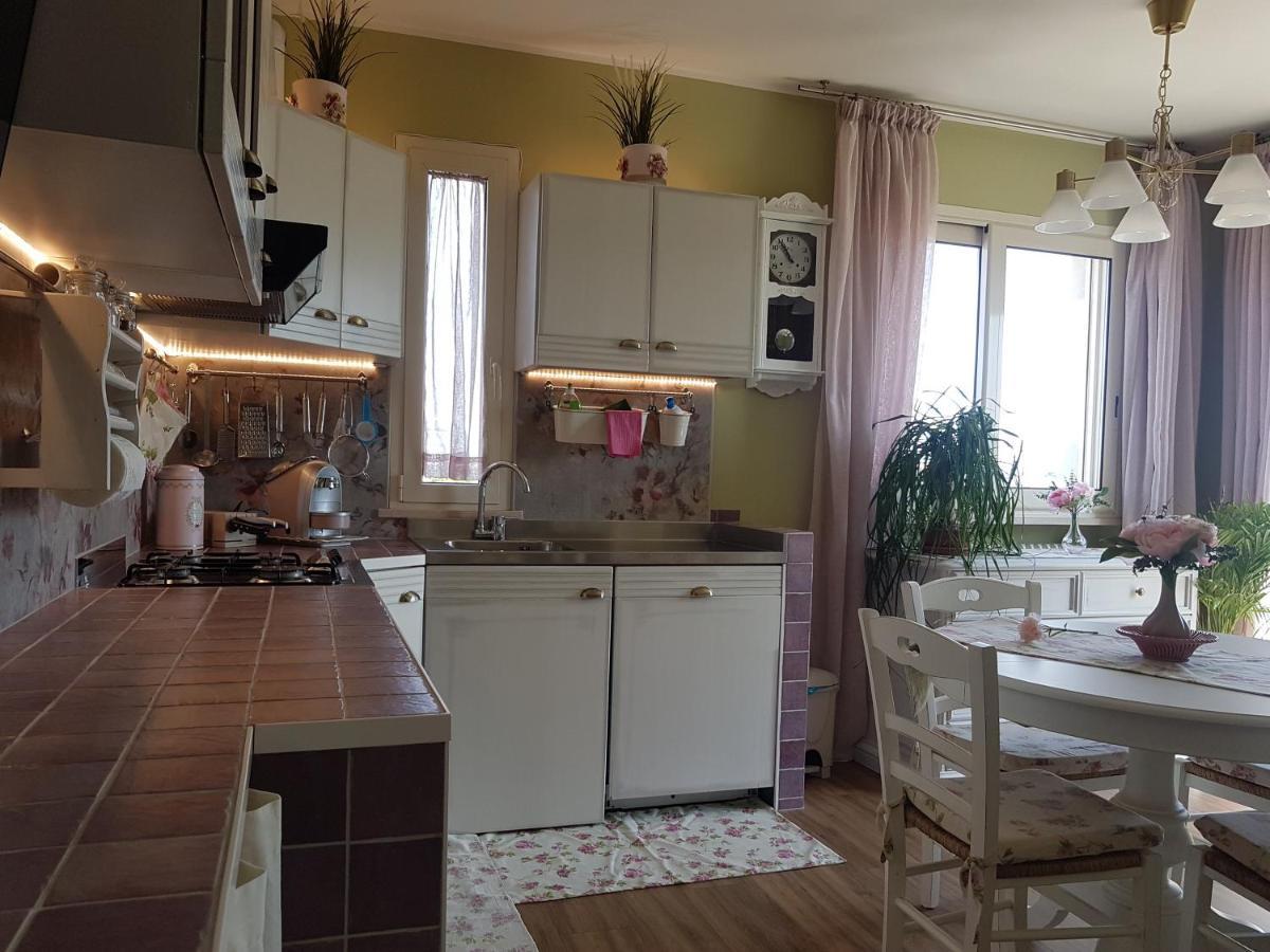 Appartement The Roses - Delizioso Attico Su 2 Livelli Zona Palacongressi
