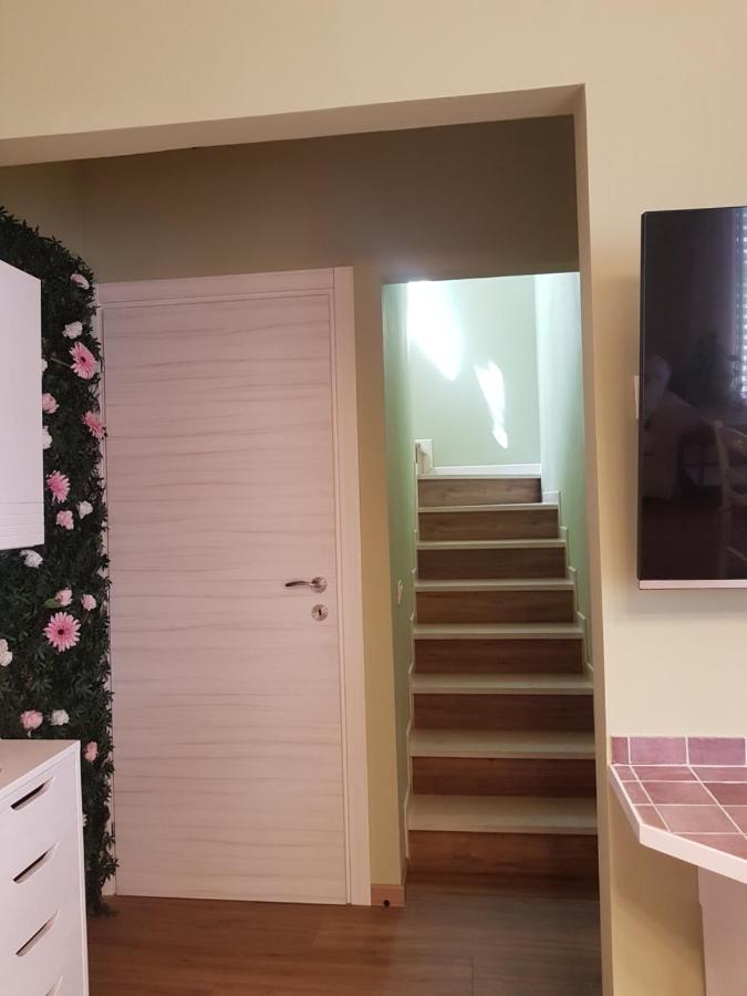 The Roses - Delizioso Attico Su 2 Livelli Zona Palacongressi Appartement *