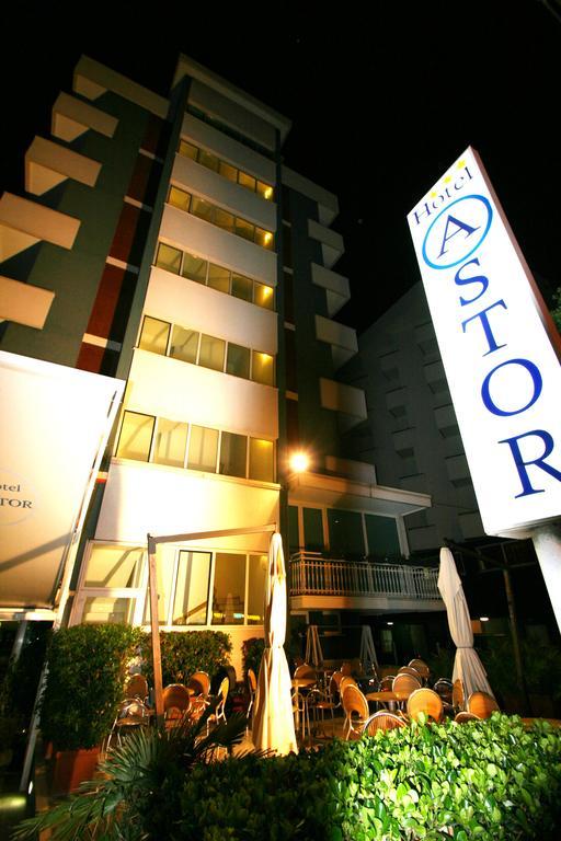 Hotel Astor 3*