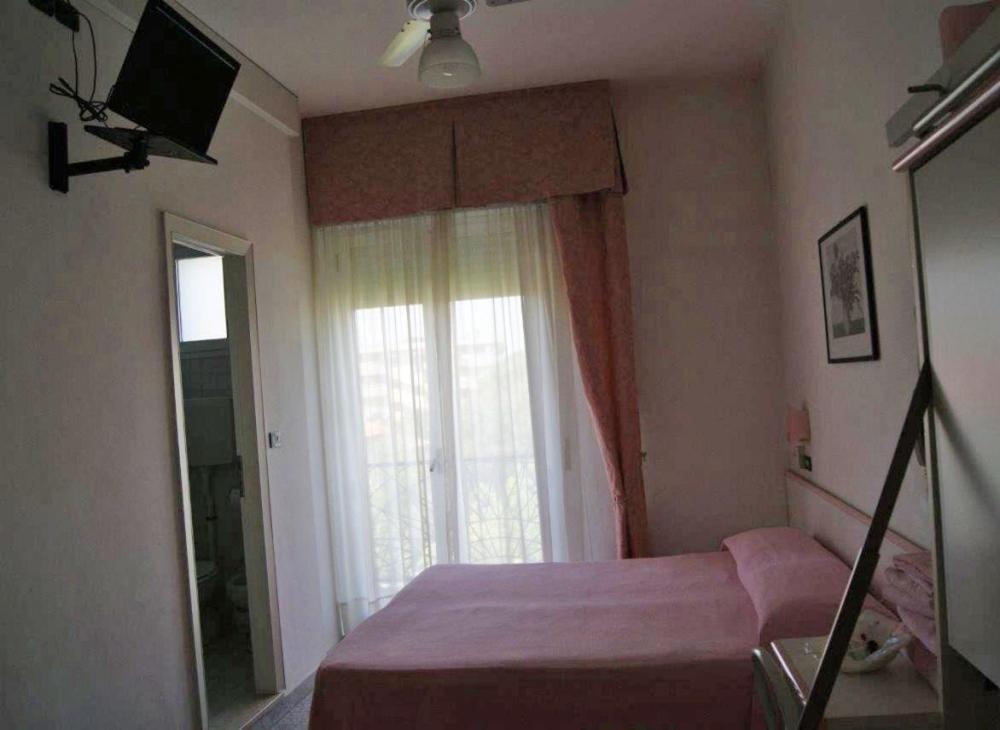 Rosy Hotel 3*