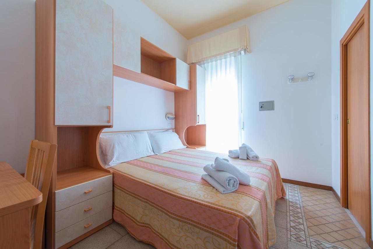 Galassia Hotel 3*