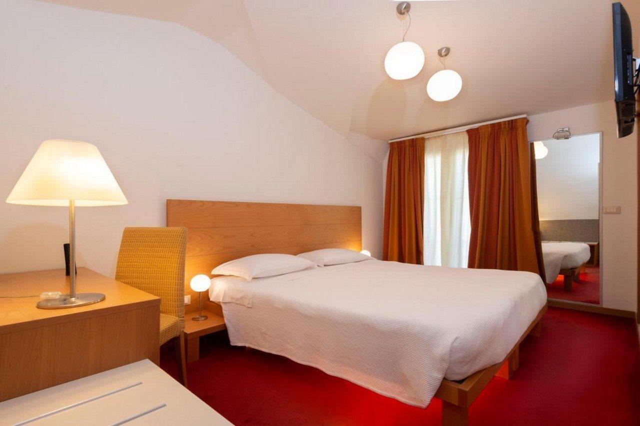 Accademia Hotel