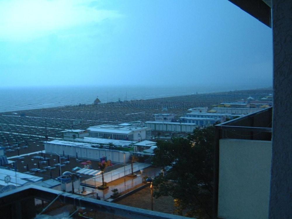Artide 3* Rimini