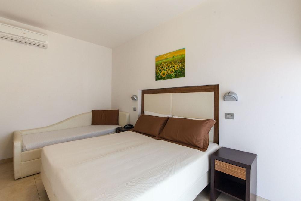 Palos Hotel 3*