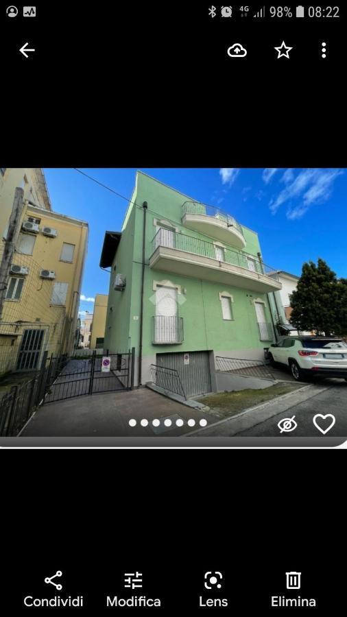 Merilyn Apartment *