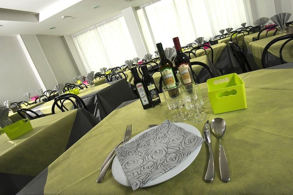 Hotel Scarlet 3*