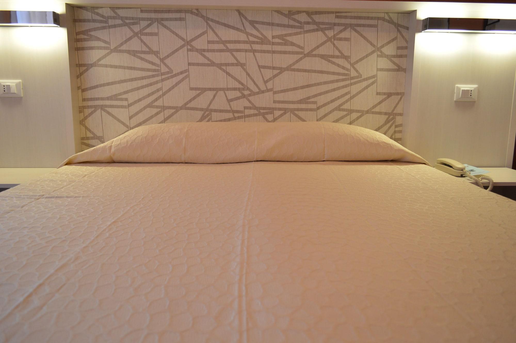 Hotel Paola 3*