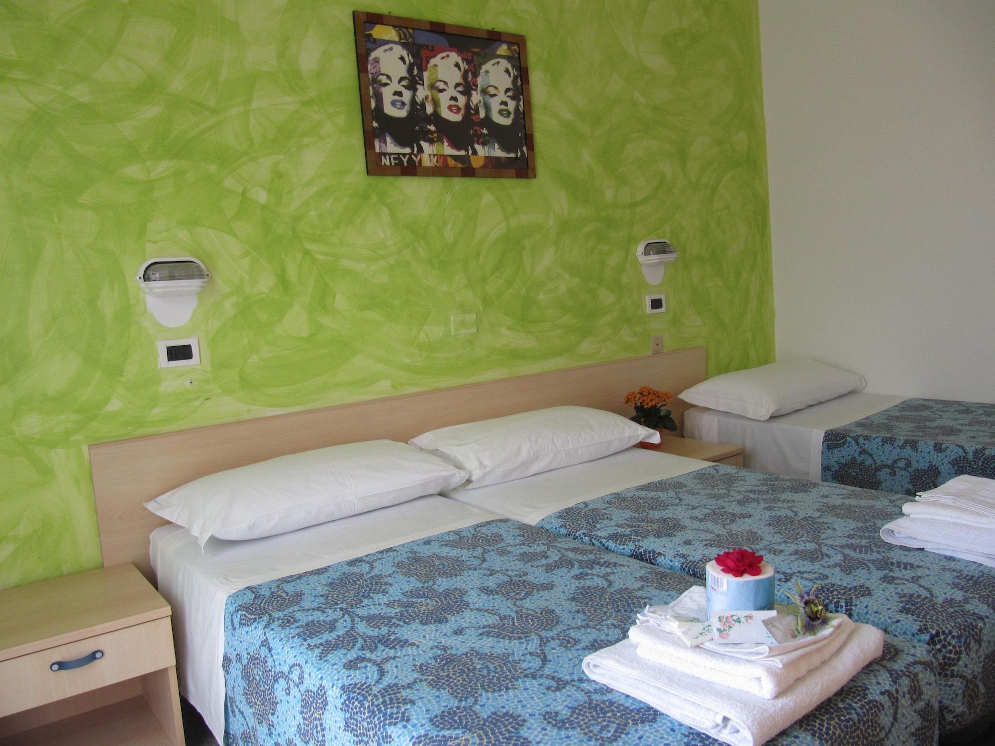 Hotel Elia 2*