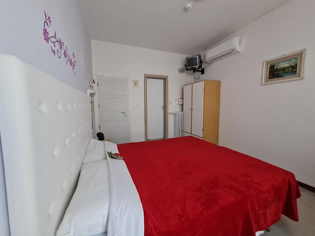 Hotel Marconi Miramare Rimini