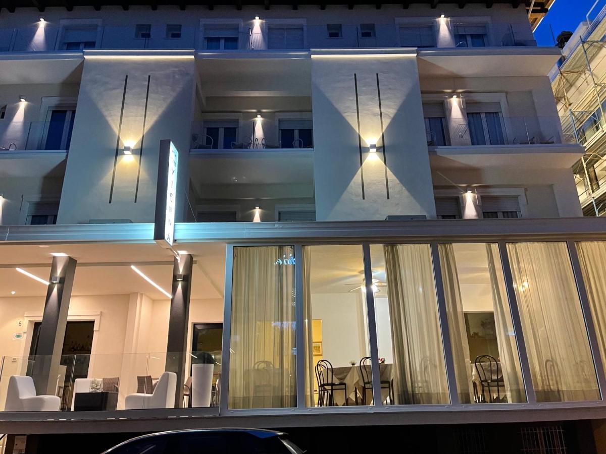 Hotel Vienna Rivazzurra