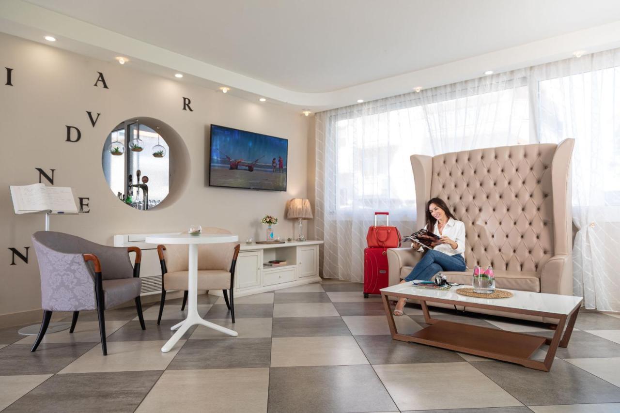 Nero D'avorio & Aparthotel Rimini
