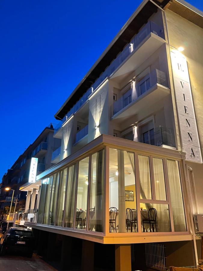 Vienna Rivazzurra Hotel