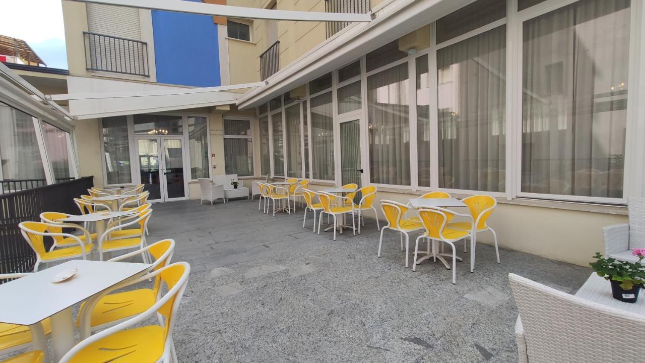 Hotel Corona 3* Rimini