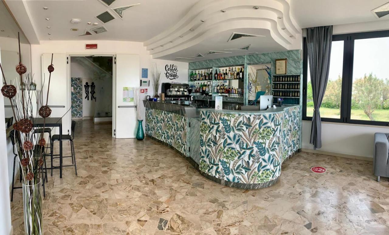 Tritone Hotel