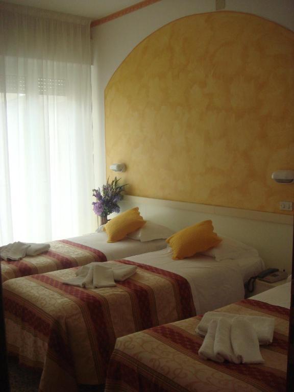 Arcade Hotel 3*