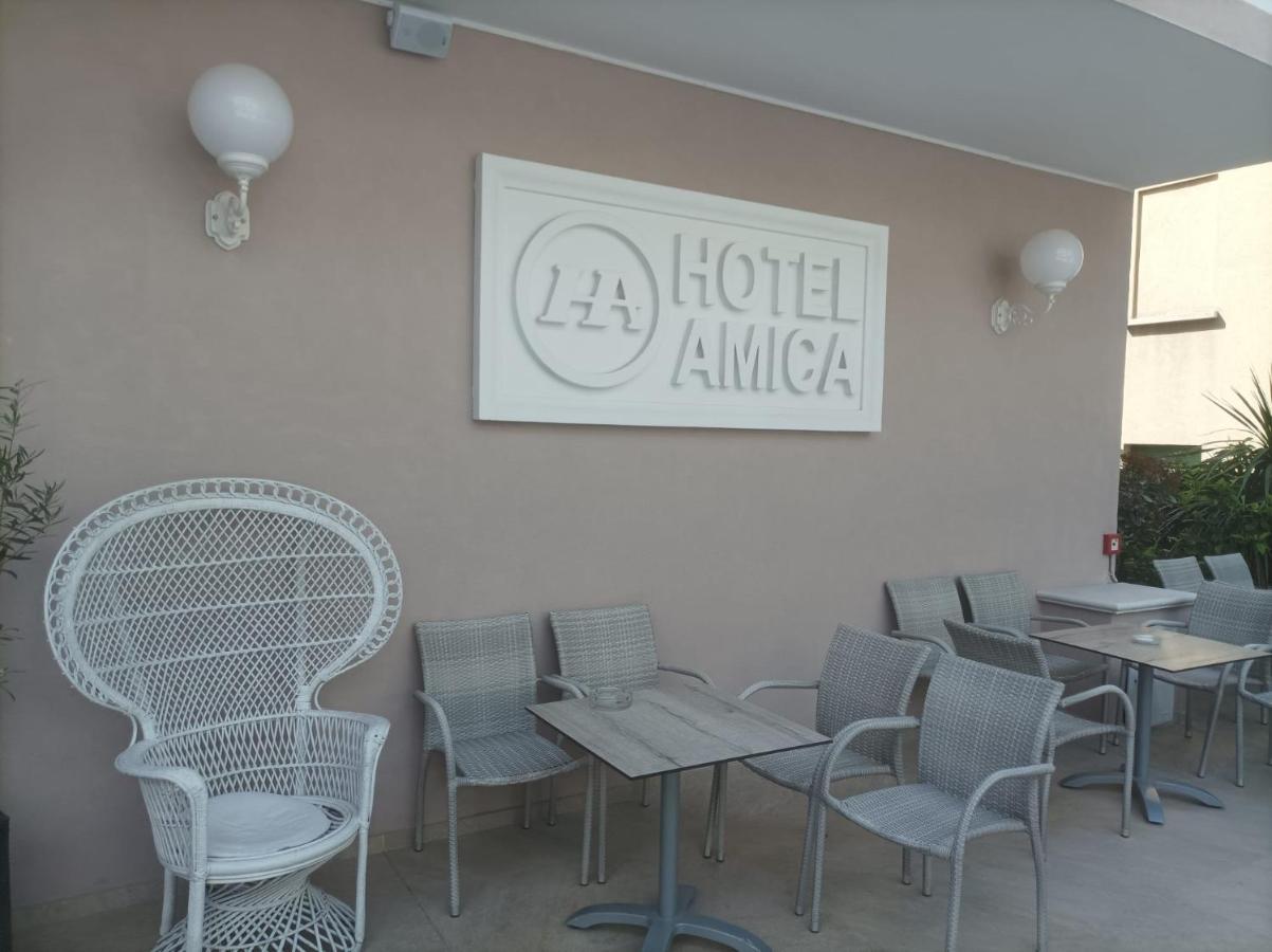 Amica Hotel 2*