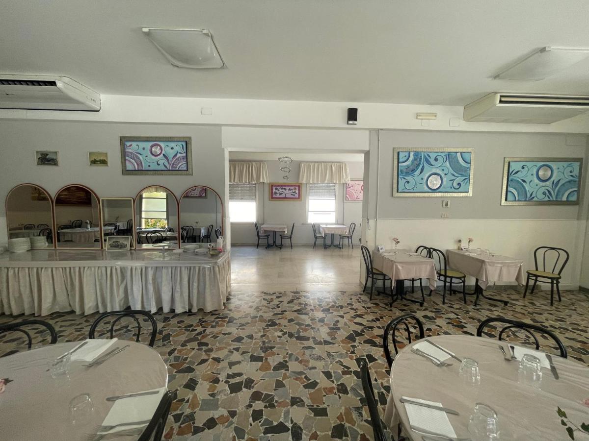 Moroni Hotel