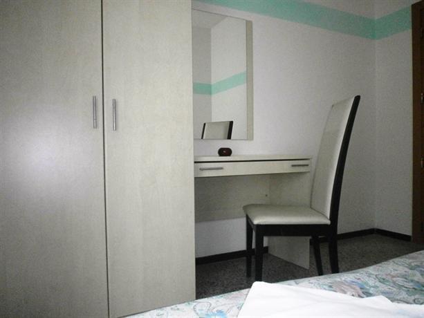 Nives Hotel Rimini