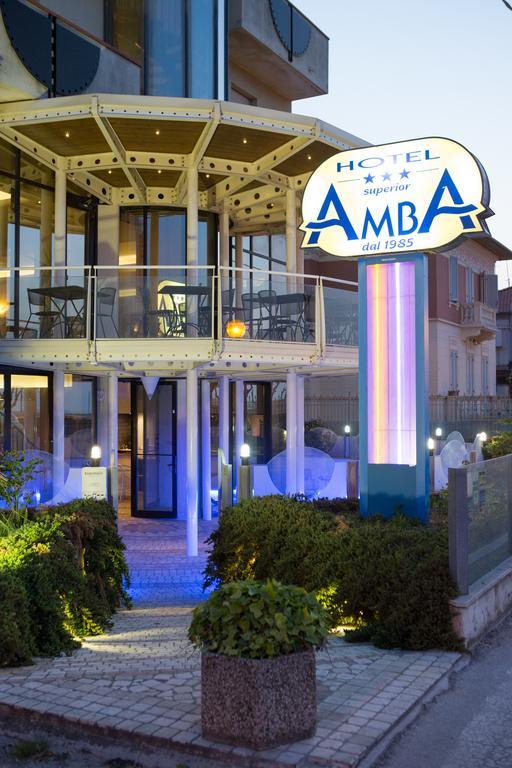 Amba 3*