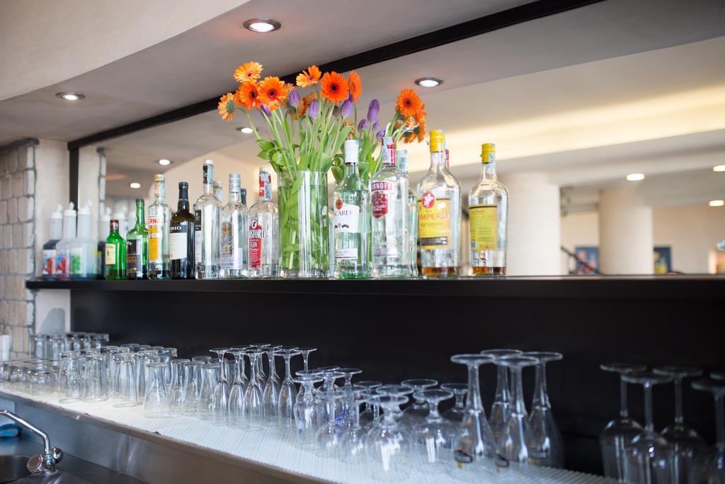 Amba Hotel