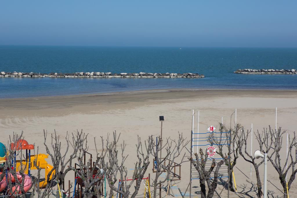 Amba Hotel 3*