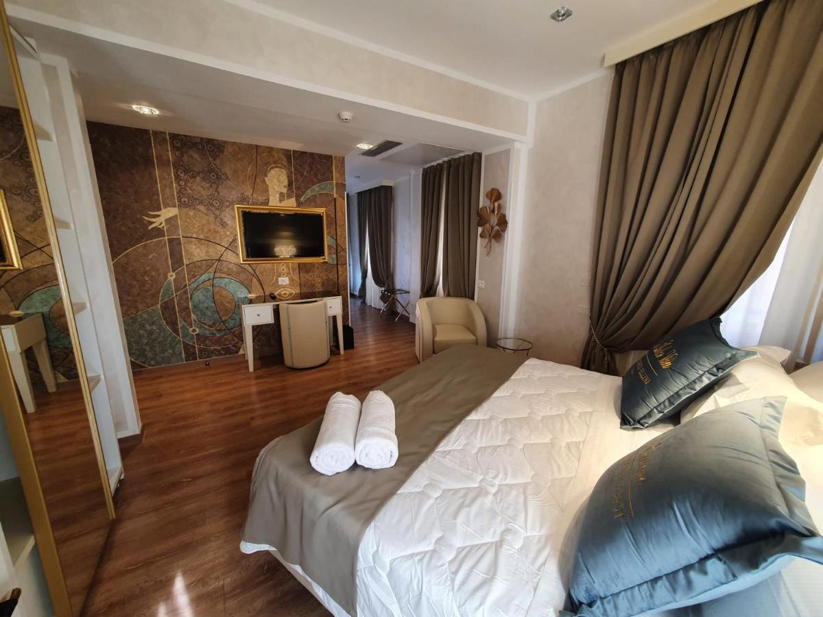 Amsterdam & Hotel