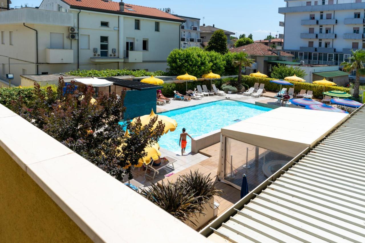 Montmartre Aparthotel Rimini