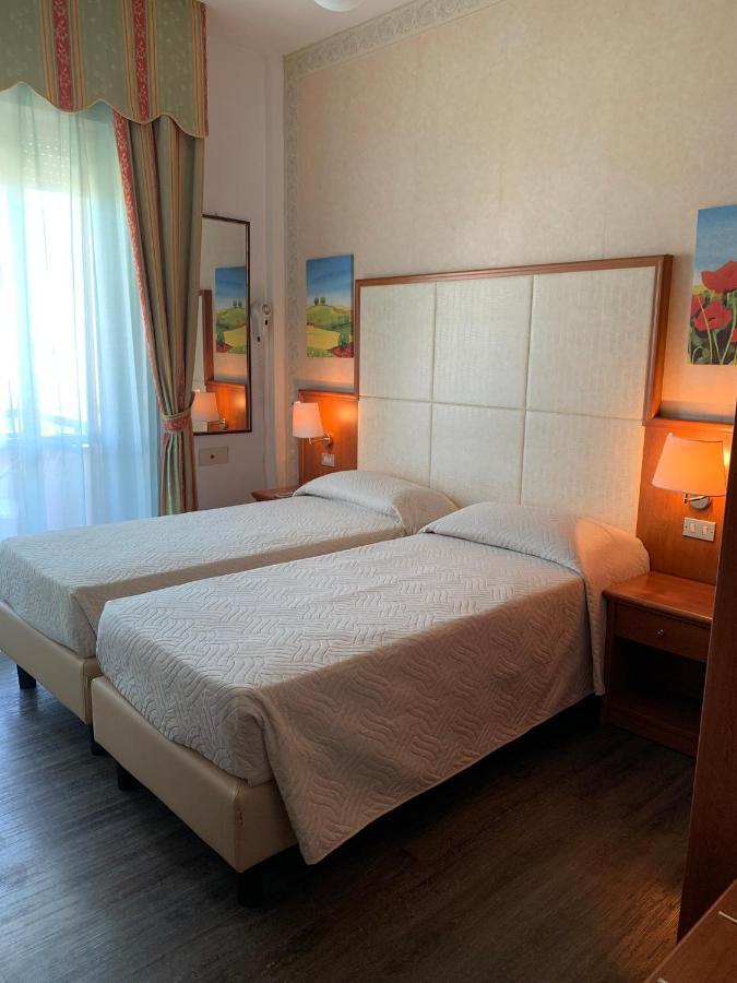 Apollo Hotel