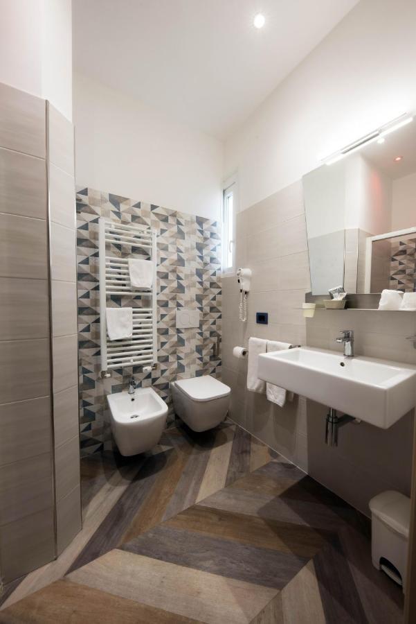 Hotel Color 3*