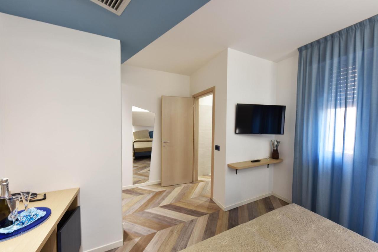 Hotel Color 3*